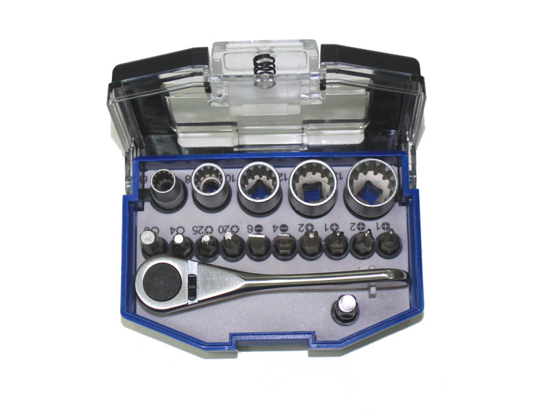 17 PCS BIT & SOCKET SET