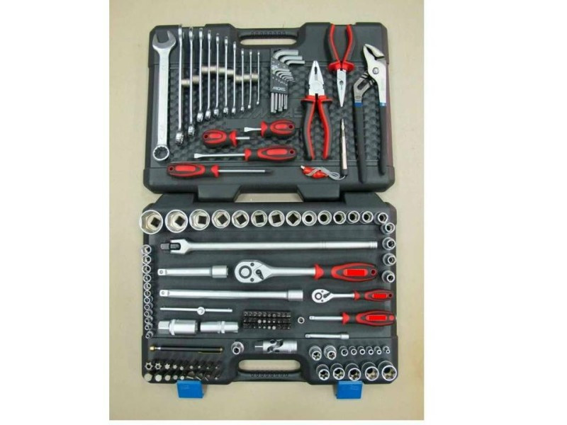 133PCS- 1/4” & 1/2” DR.TOOL SET 